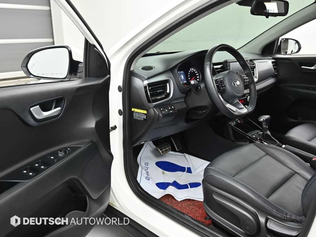 KIA Stonic 2018 - Importación desde Corea - HF Imports Iquique - Foto 13