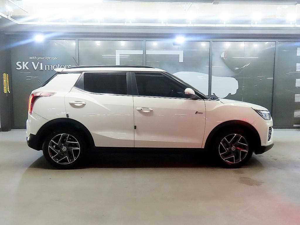 Ssangyong Tivoli - Vista 3