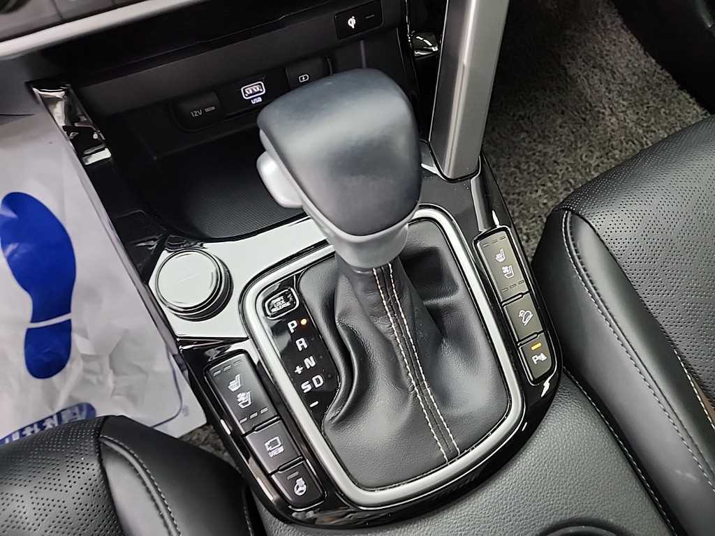 KIA Seltos - Vista 10