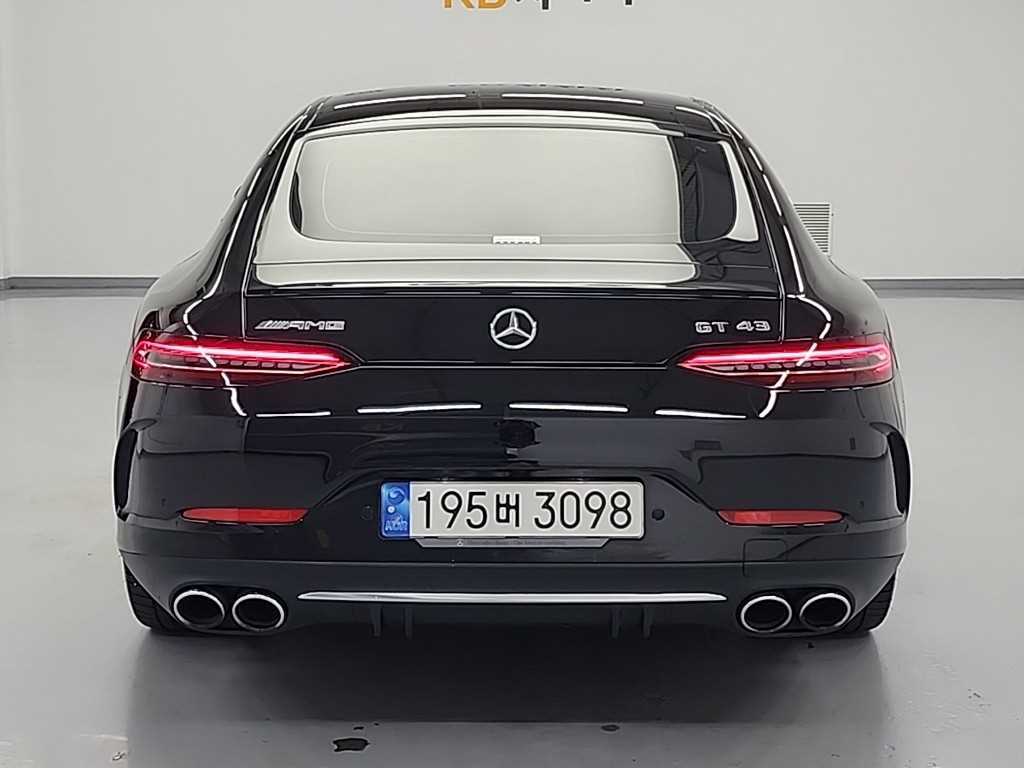 Mercedes Benz AMG GT - Vista 3