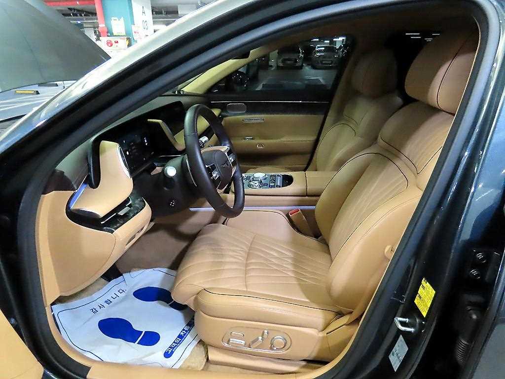 Genesis G90 - Vista 8