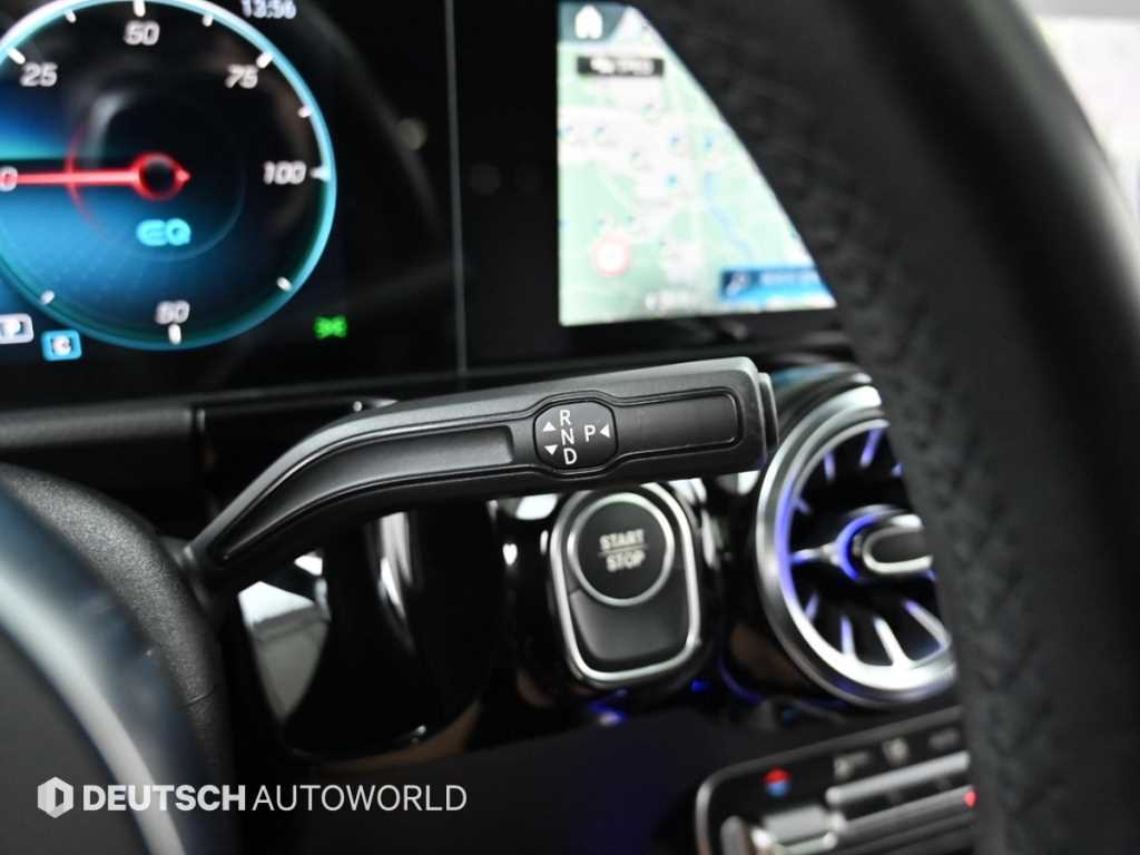 Mercedes Benz EQA - Vista 11