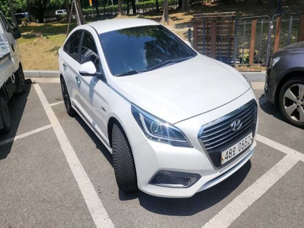 HYUNDAI Sonata - Vista 2