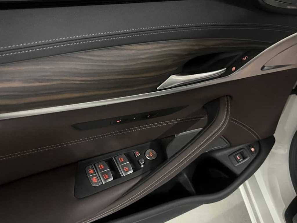 BMW 5 Series - Vista 12