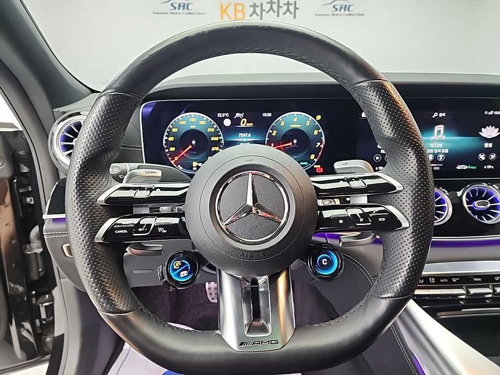 Mercedes Benz AMG GT - Vista 11