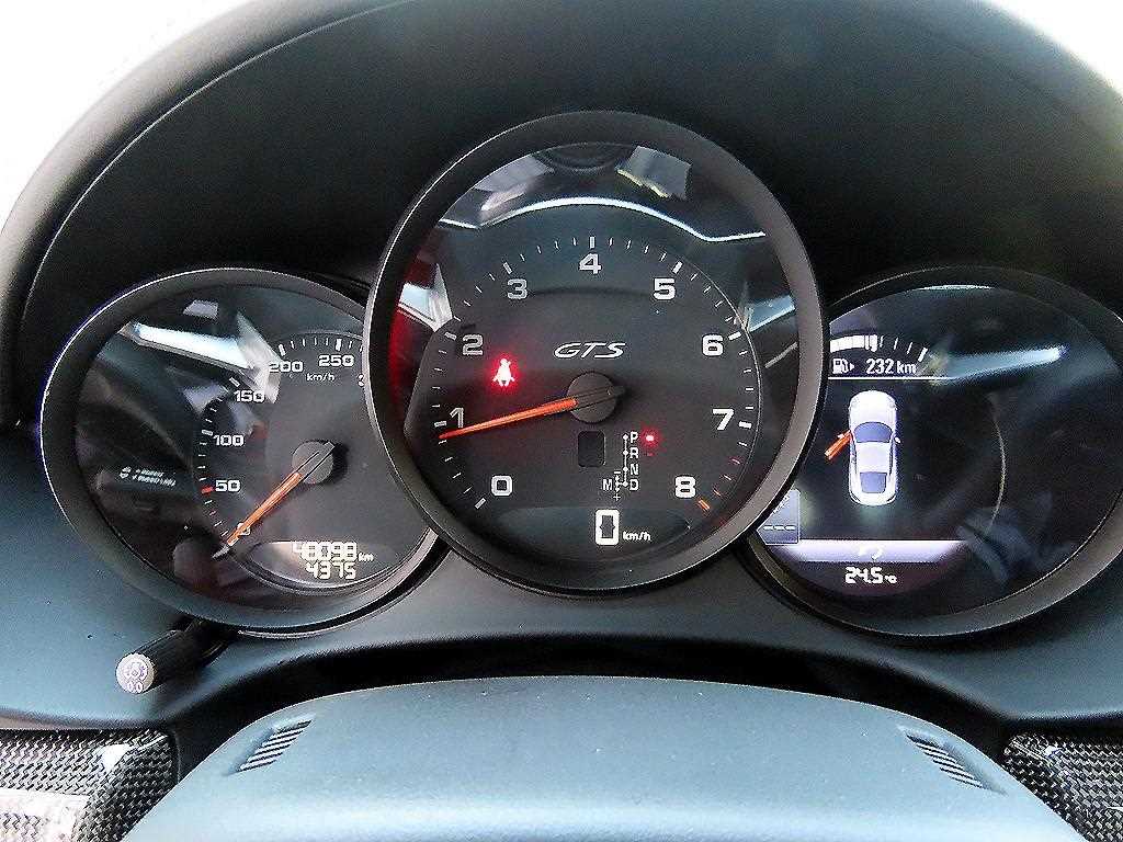 Porsche 718 - Vista 10