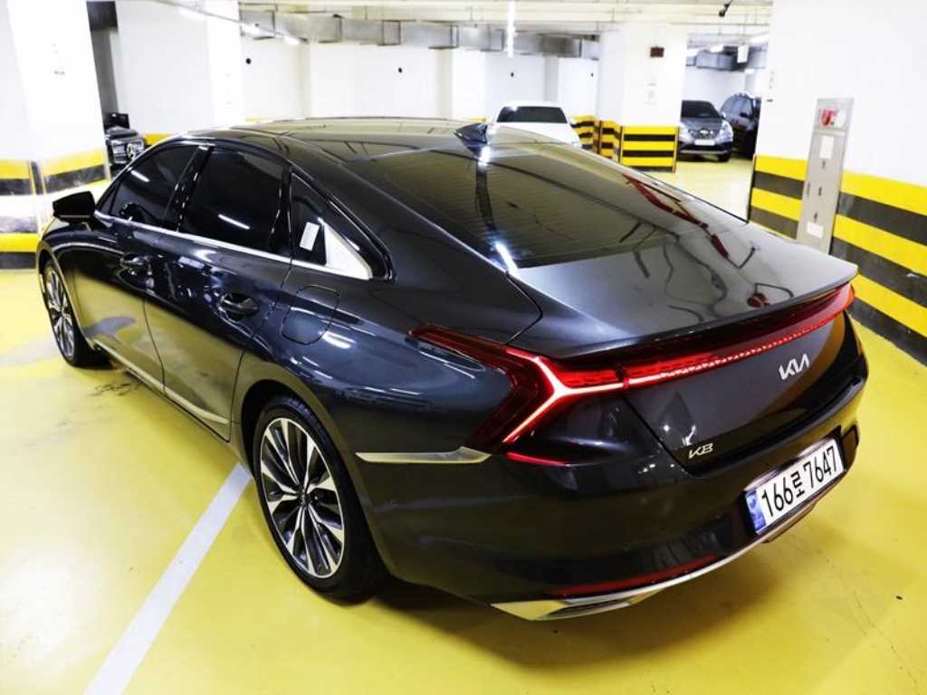 KIA K8 - Vista 6