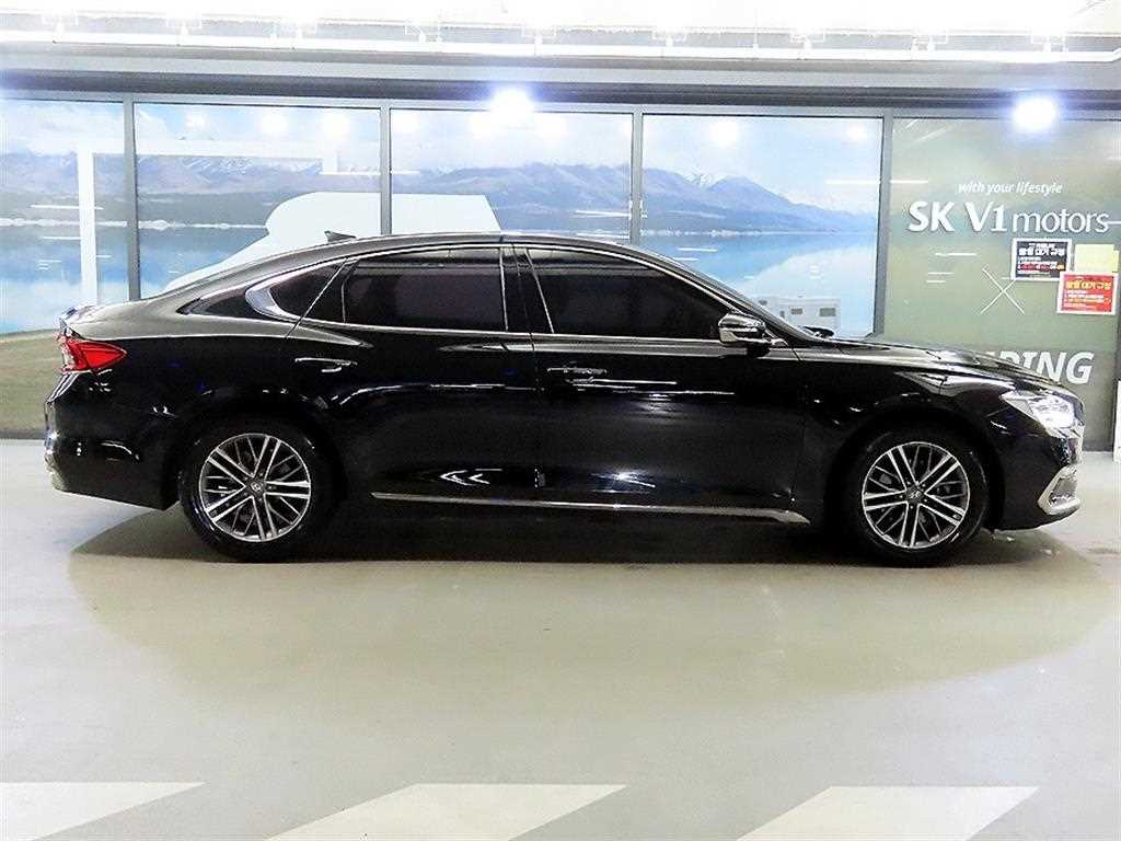 HYUNDAI Grandeur - Vista 3