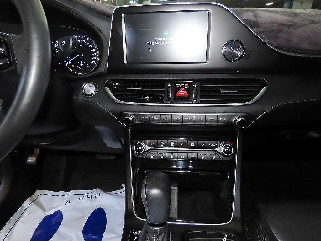 HYUNDAI Grandeur 2017 Negro - Importación desde Corea - HF Imports Iquique - Foto 13