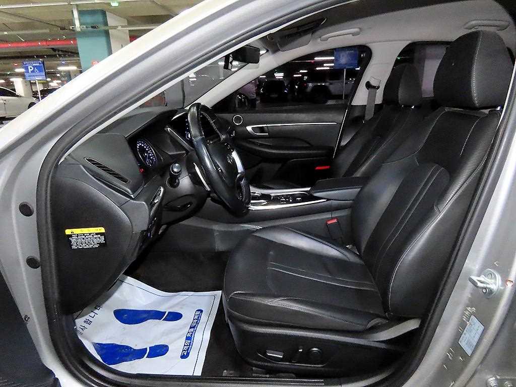 HYUNDAI Sonata - Vista 8