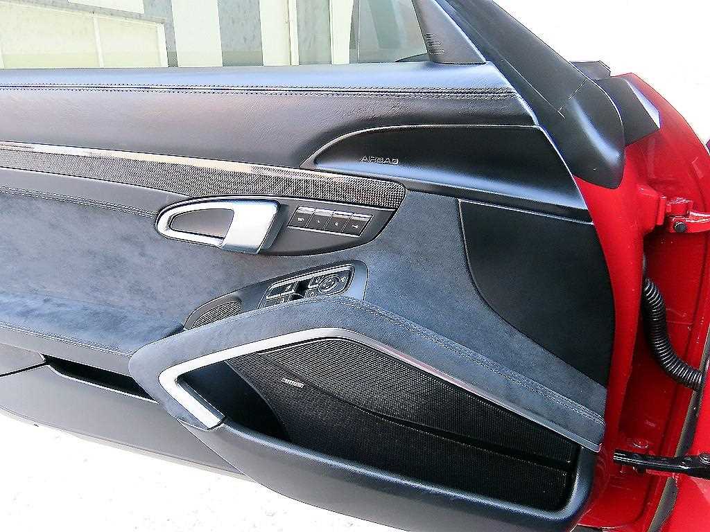 Porsche 718 - Vista 12
