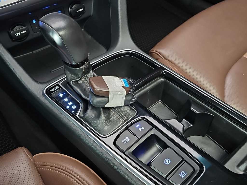 HYUNDAI Sonata - Vista 10