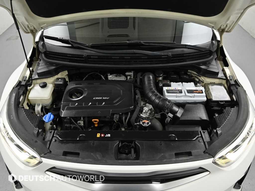 KIA Stonic - Vista 8