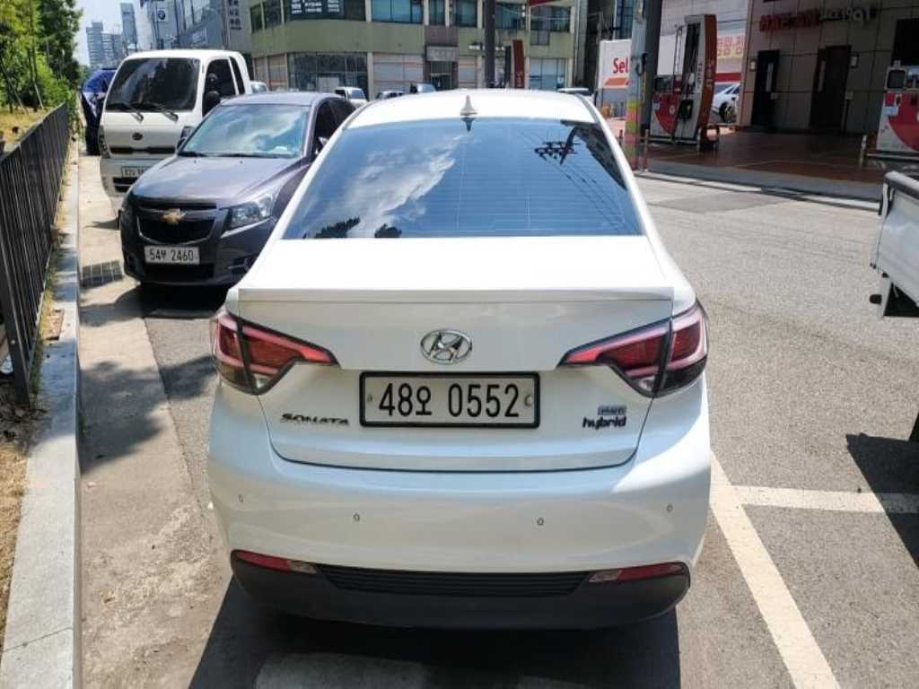 HYUNDAI Sonata - Vista 3