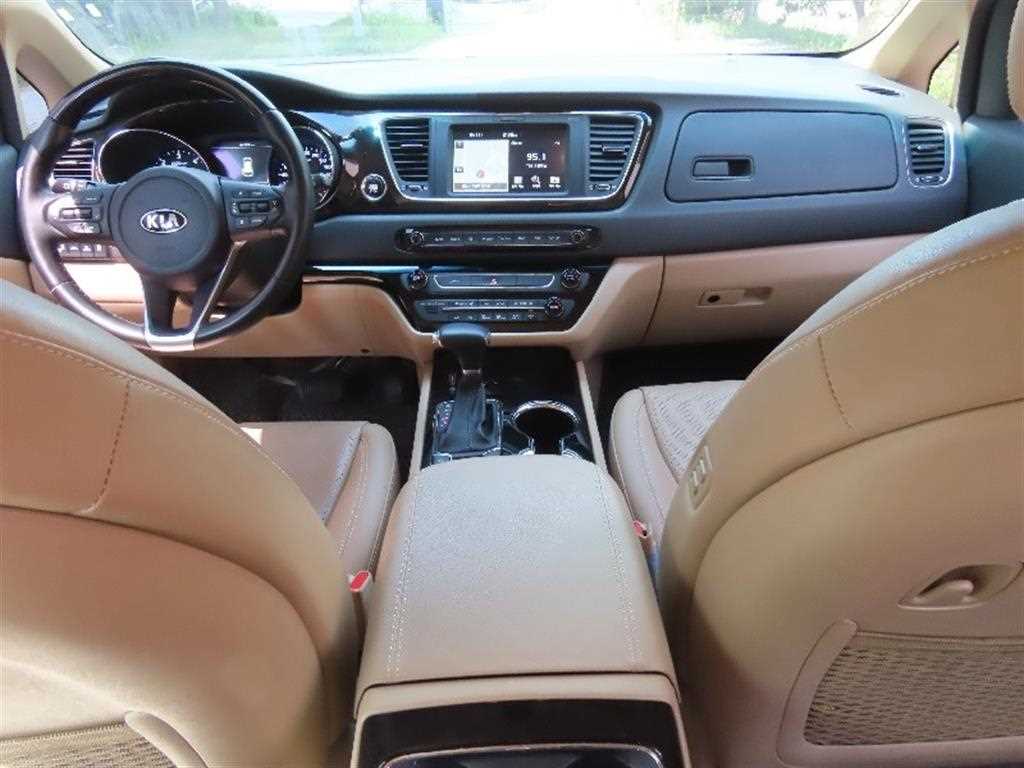 KIA Carnival 2018 - Importación desde Corea - HF Imports Iquique - Foto 17