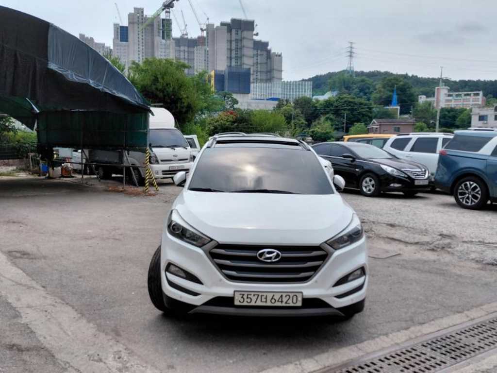 HYUNDAI Tucson - Vista 6