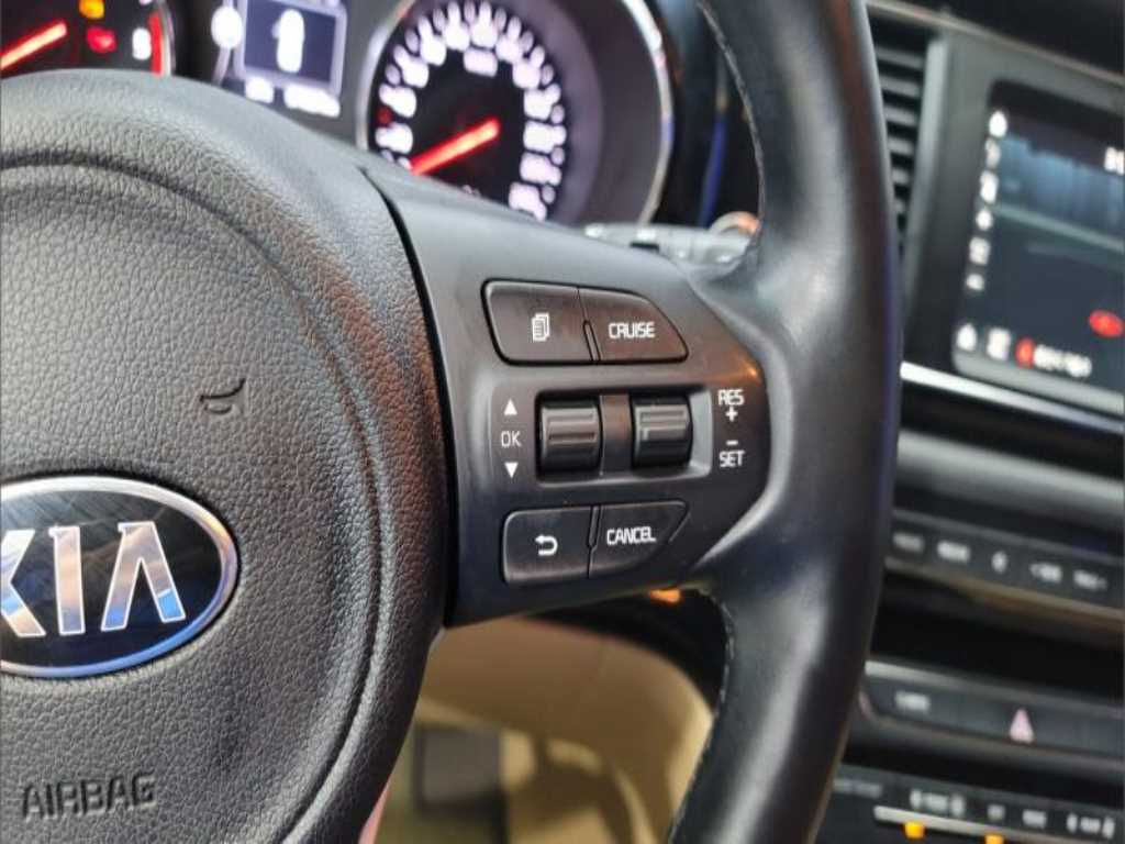 KIA Carnival 2017 - Importación desde Corea - HF Imports Iquique - Foto 13