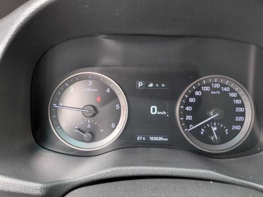 HYUNDAI Tucson - Vista 7