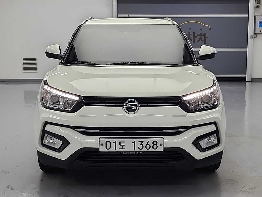 Ssangyong Tivoli - Vista 2
