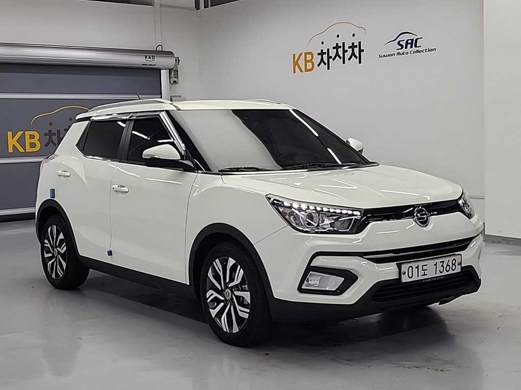 Ssangyong Tivoli - Vista 6