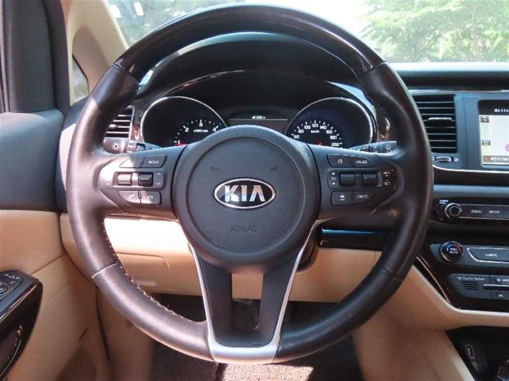 KIA Carnival 2018 - Importación desde Corea - HF Imports Iquique - Foto 18