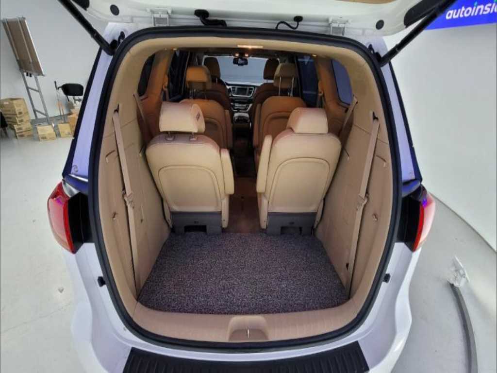 KIA Carnival 2017 - Importación desde Corea - HF Imports Iquique - Foto 18