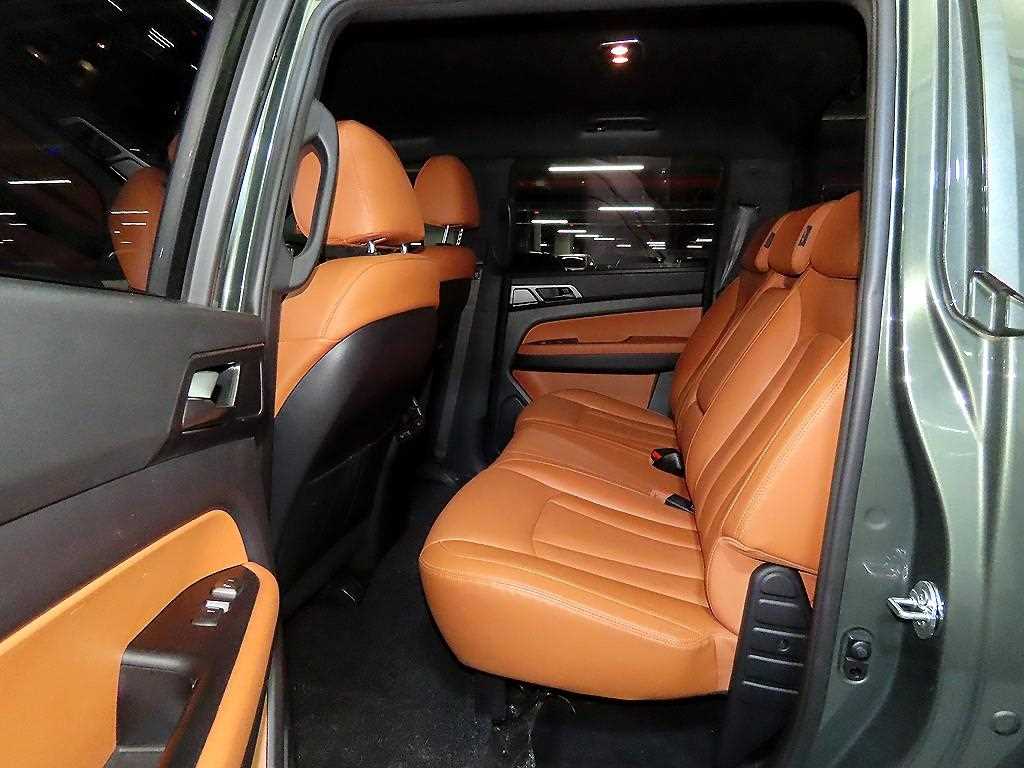 Ssangyong Rexton - Vista 9