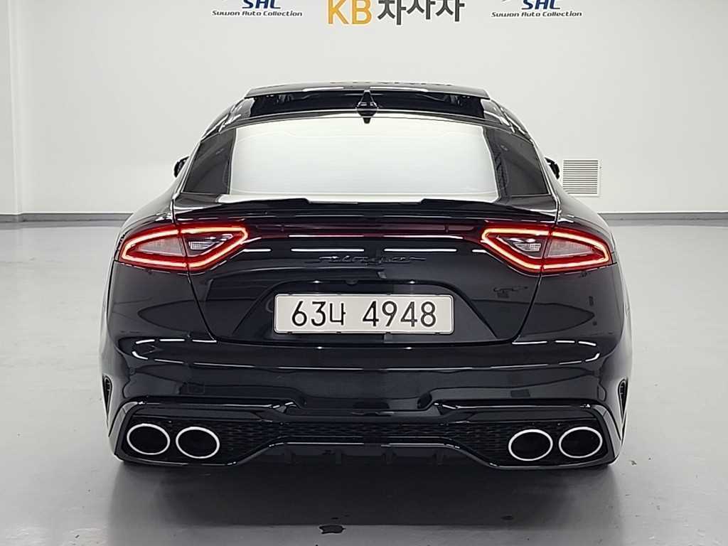 KIA Stinger - Vista 3