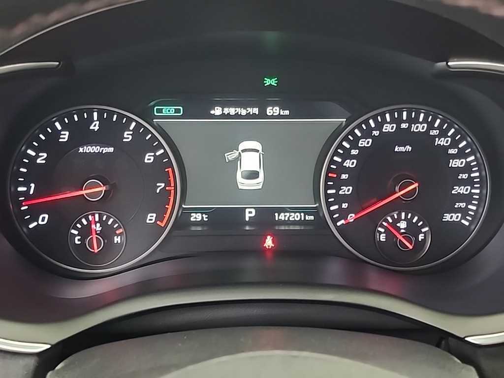 KIA Stinger - Vista 8
