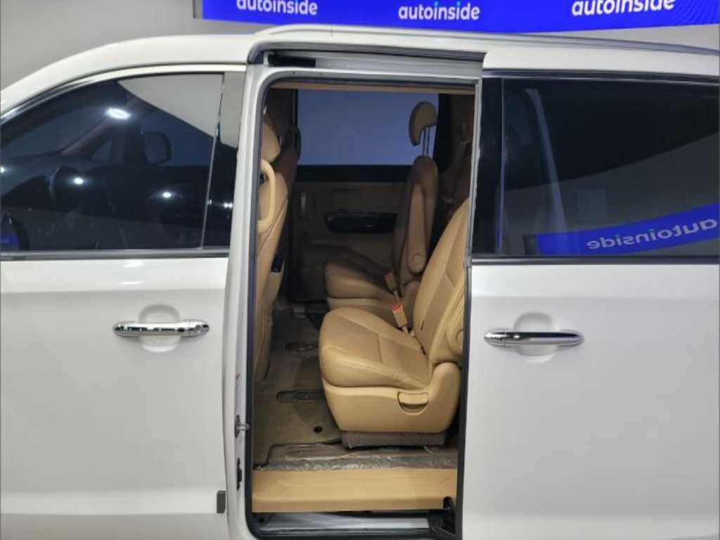 KIA Carnival 2017 - Importación desde Corea - HF Imports Iquique - Foto 17