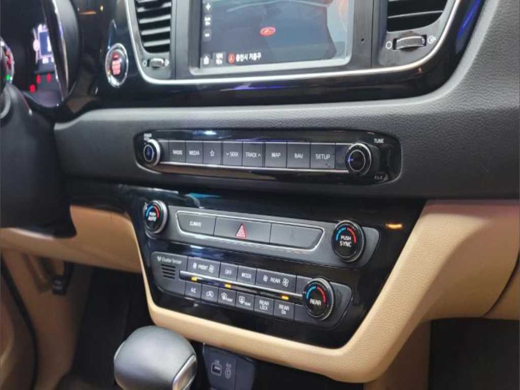 KIA Carnival 2017 - Importación desde Corea - HF Imports Iquique - Foto 15