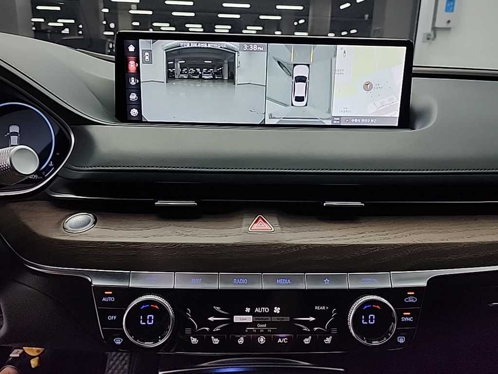 Genesis G80 - Vista 12