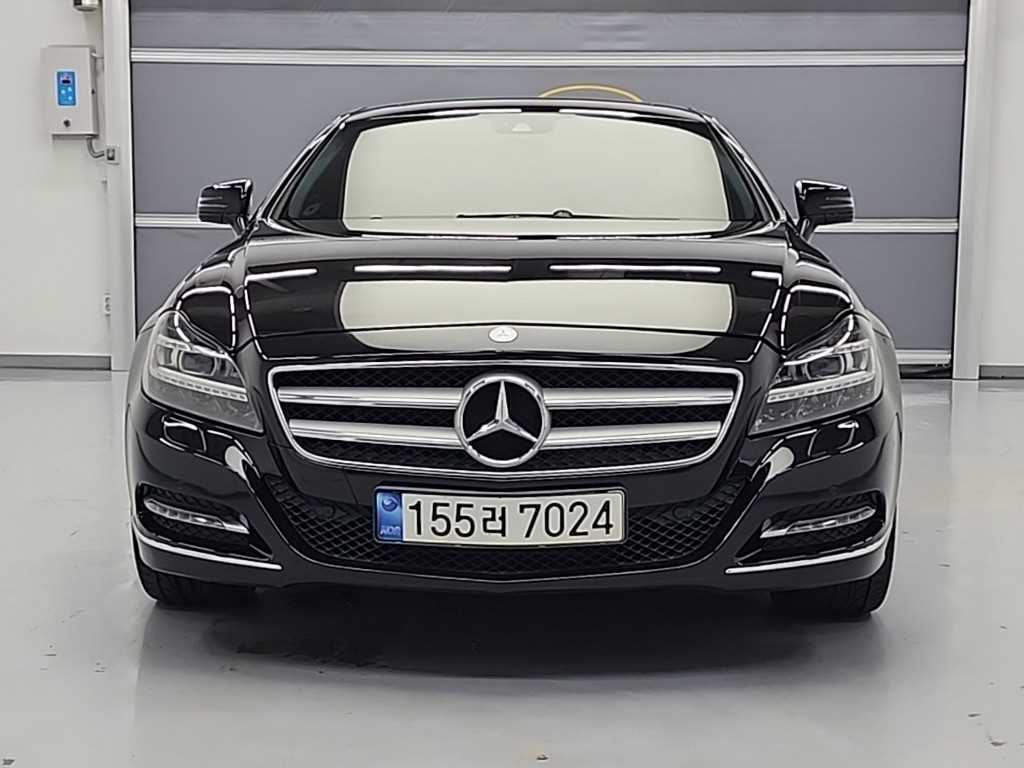Mercedes Benz CLS Class - Vista 2