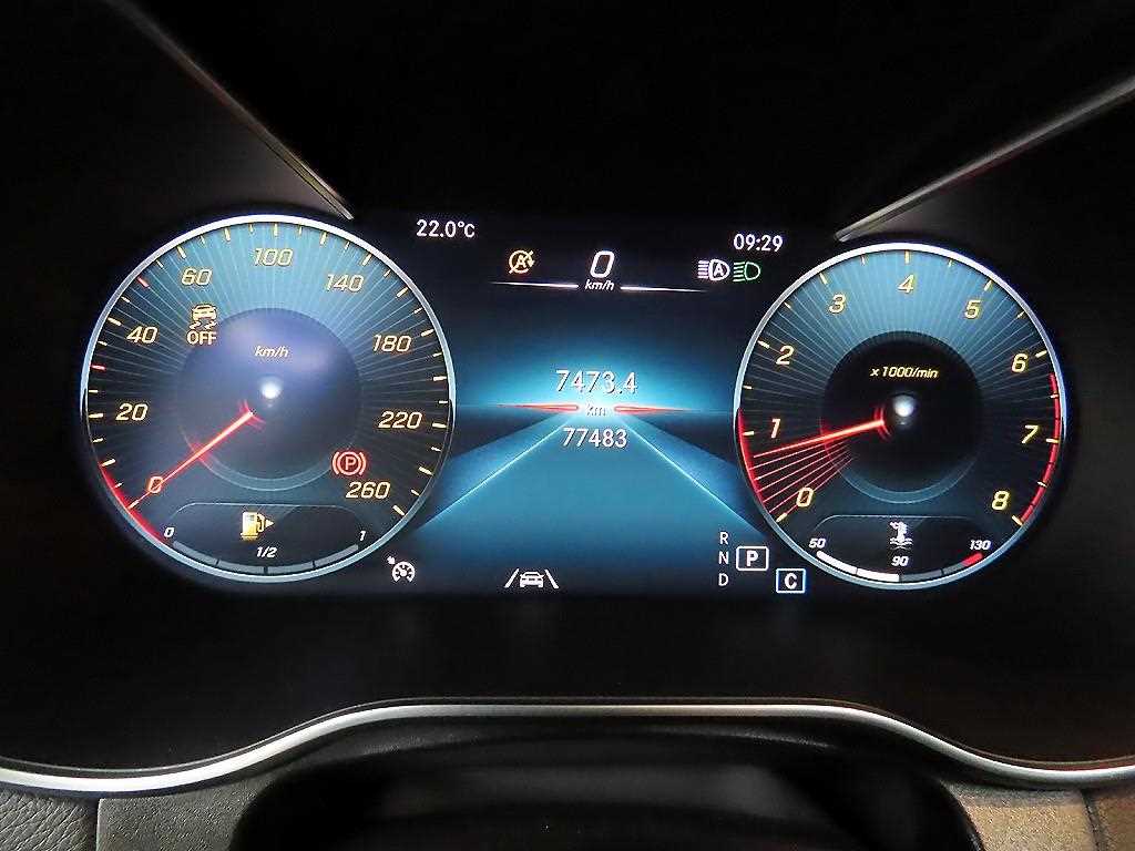 Mercedes Benz GLC Class - Vista 10