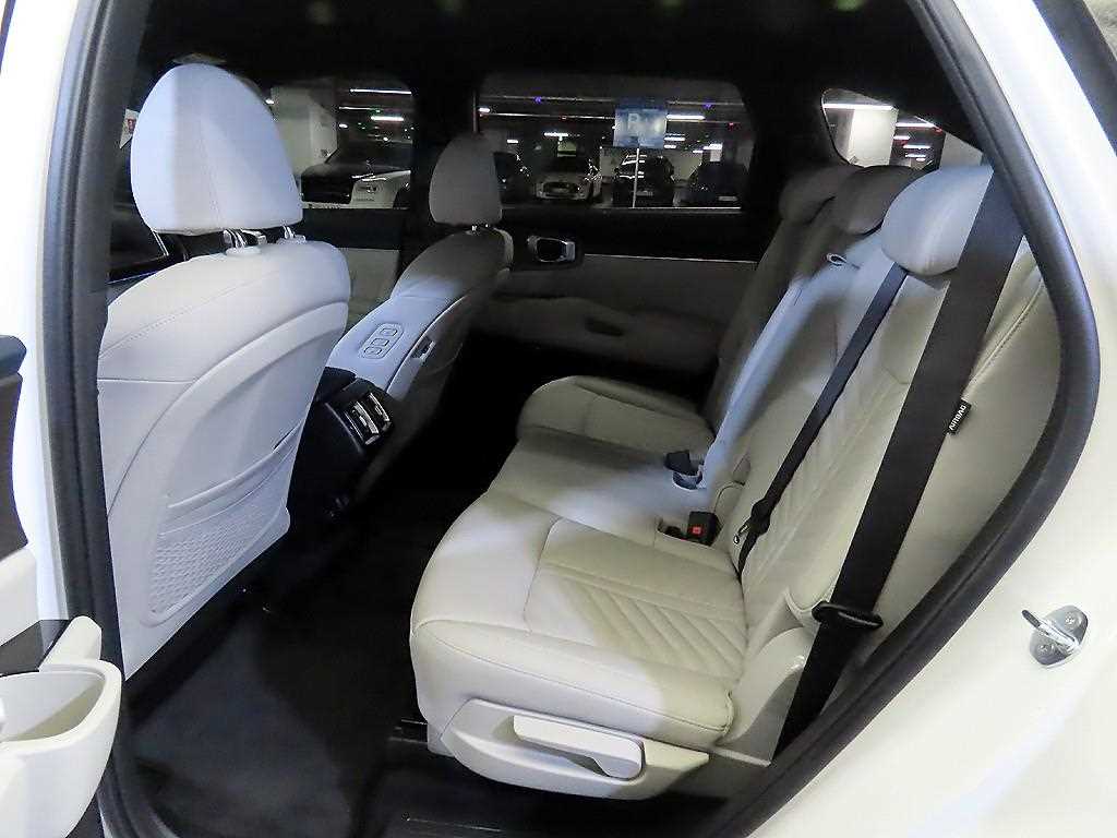 KIA Sorento - Vista 9