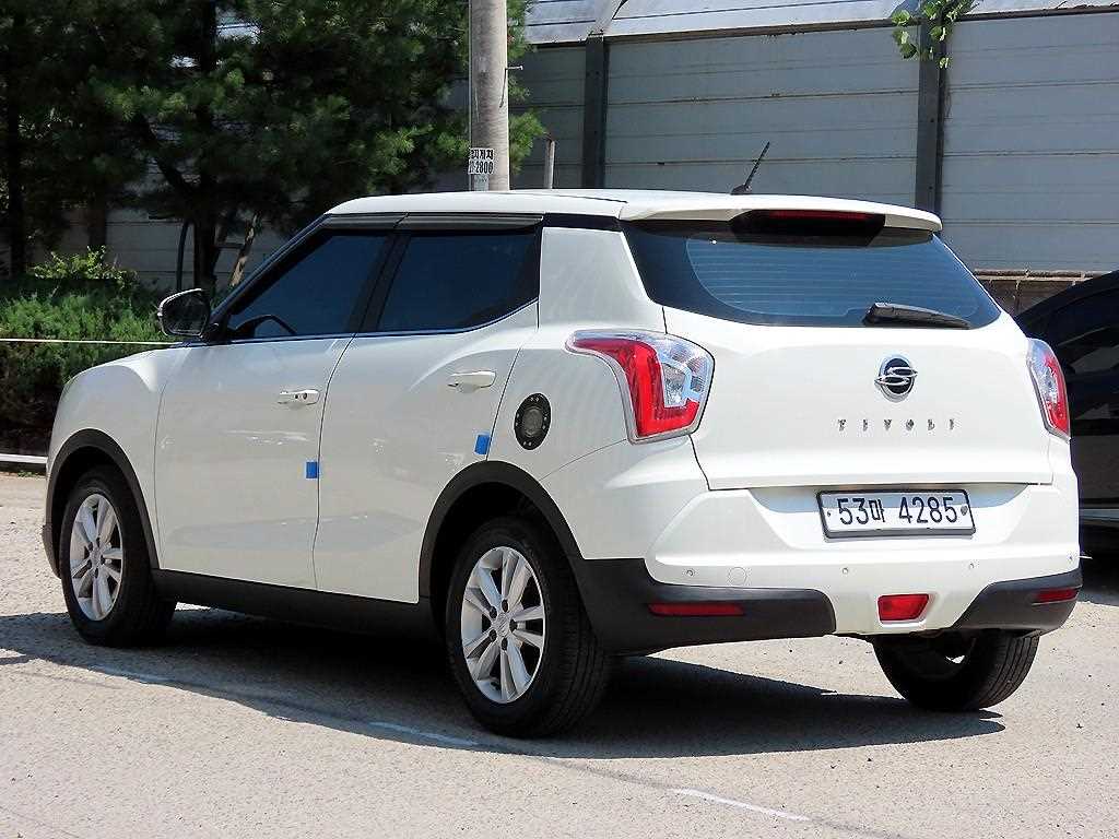 Ssangyong Tivoli - Vista 3