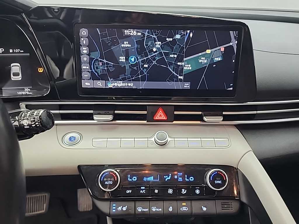 HYUNDAI Avante - Vista 12