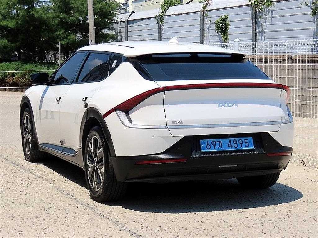 KIA EV6 - Vista 3
