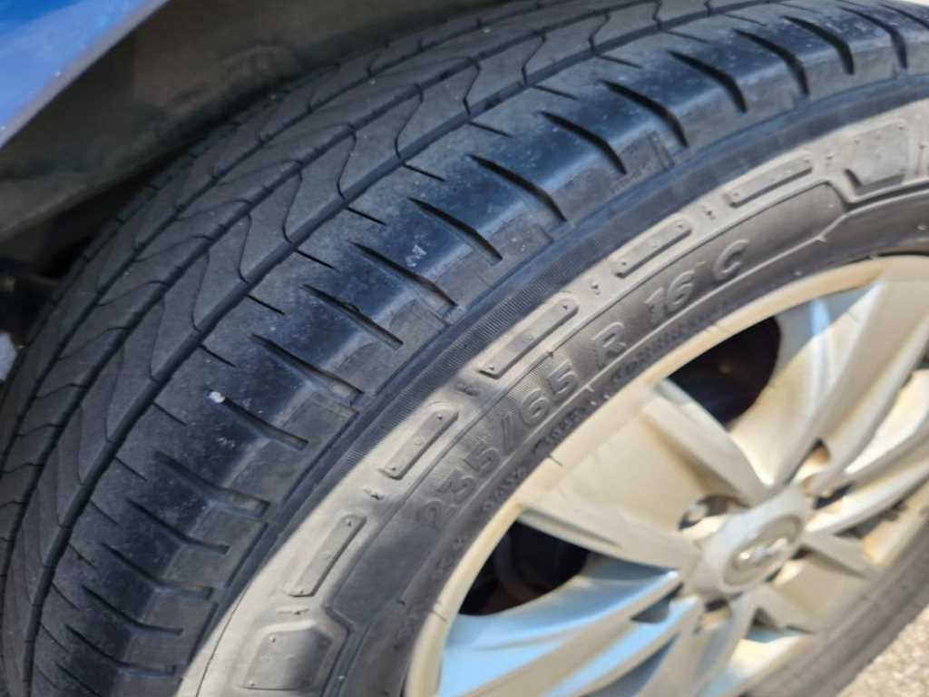 HYUNDAI Solati 2018 Azul - Importación desde Corea - HF Imports Iquique - Foto 18