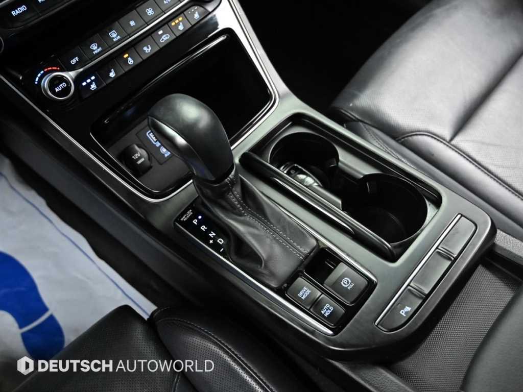 HYUNDAI Grandeur - Vista 11