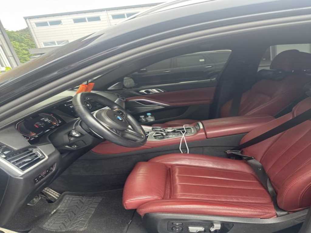 BMW X6 - Vista 8