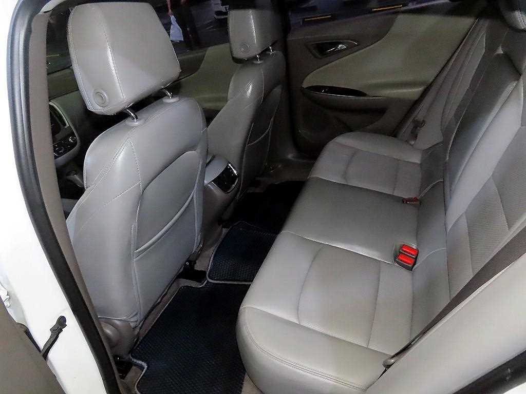 Chevrolet Malibu - Vista 9
