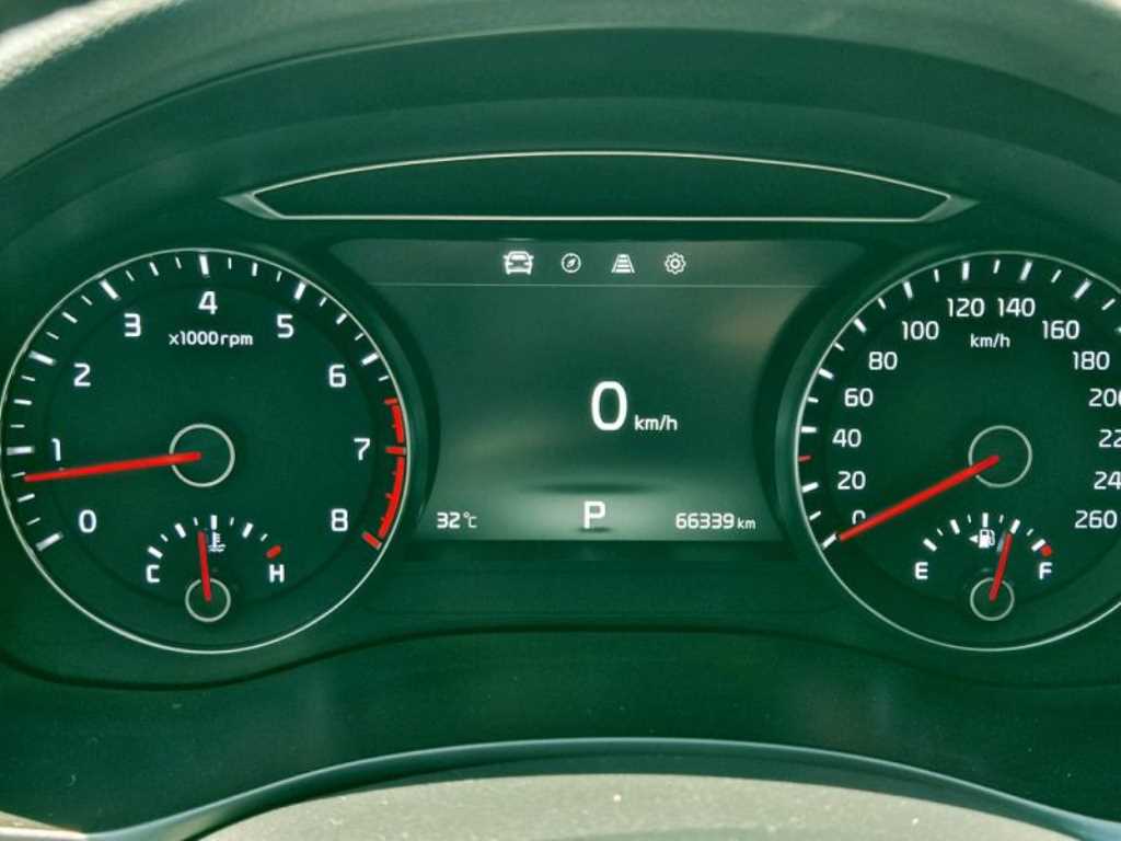 KIA K7 - Vista 9