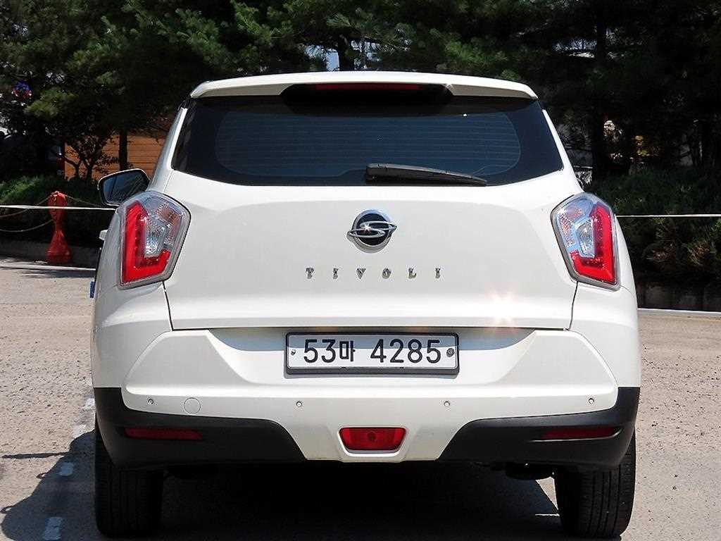 Ssangyong Tivoli - Vista 6