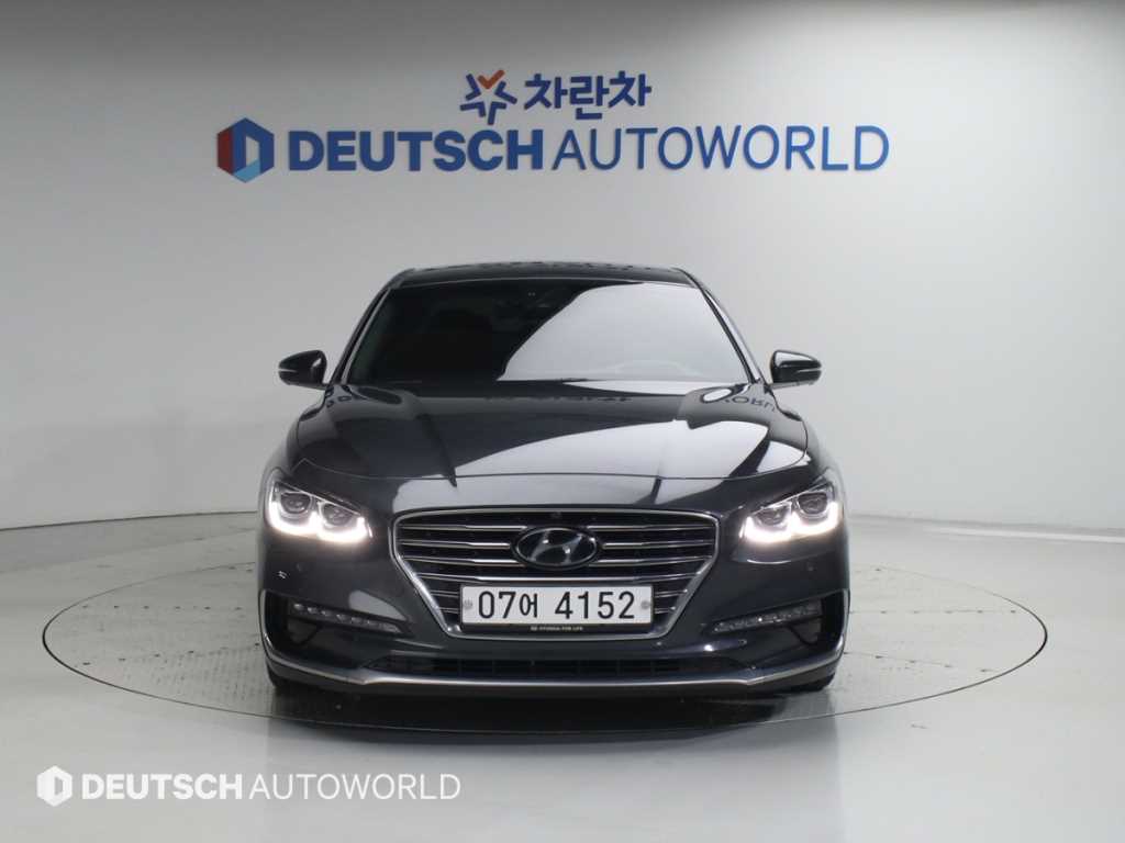 HYUNDAI Grandeur - Vista 3