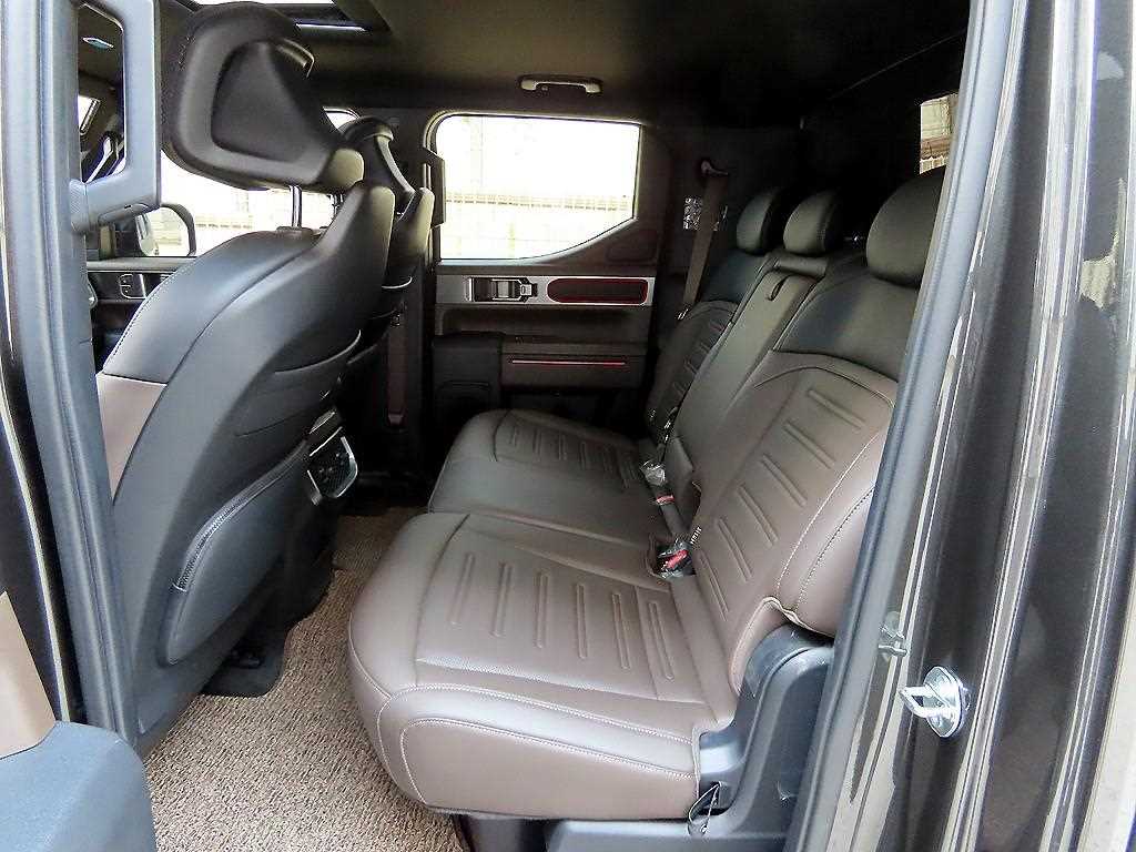 KIA Tasman - Vista 8