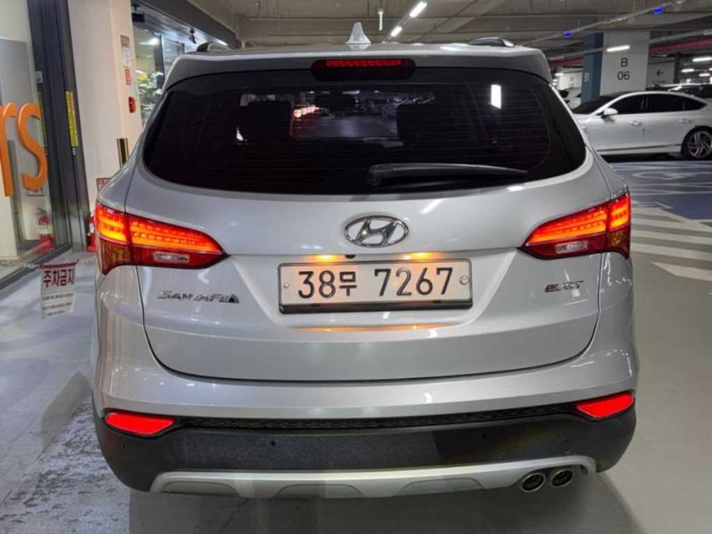 HYUNDAI Santa Fe - Vista 7