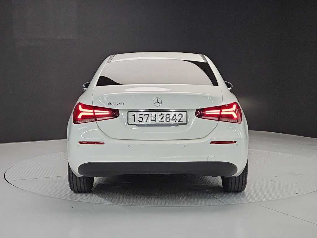 Mercedes Benz A Class - Vista 3