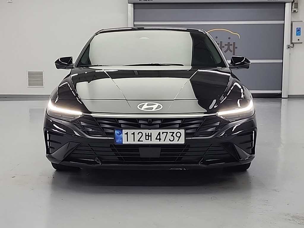 HYUNDAI Avante - Vista 2