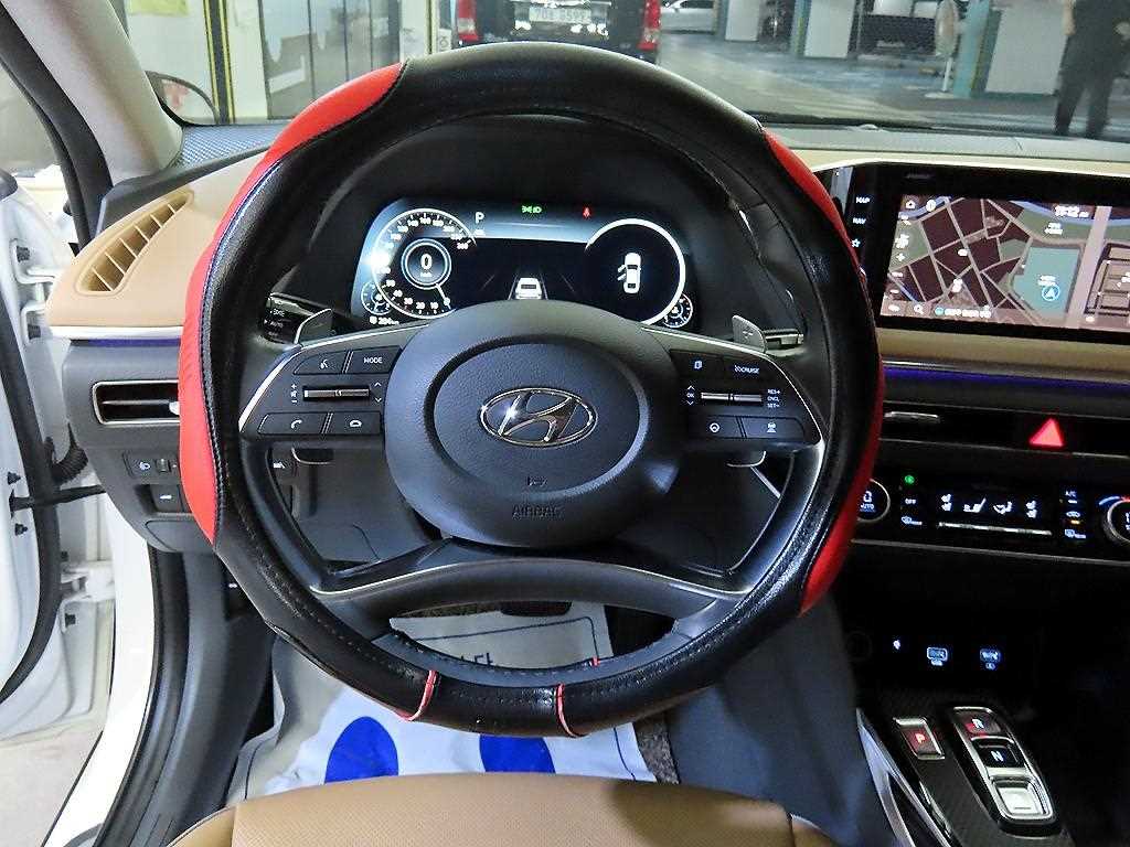 HYUNDAI Sonata - Vista 10